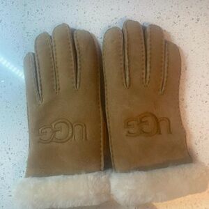 UGG Brown Shearling Gloves